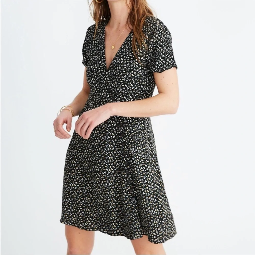 Madewell Button-Wrap Dress in Playground Posies Size Small - Picture 1 of 7